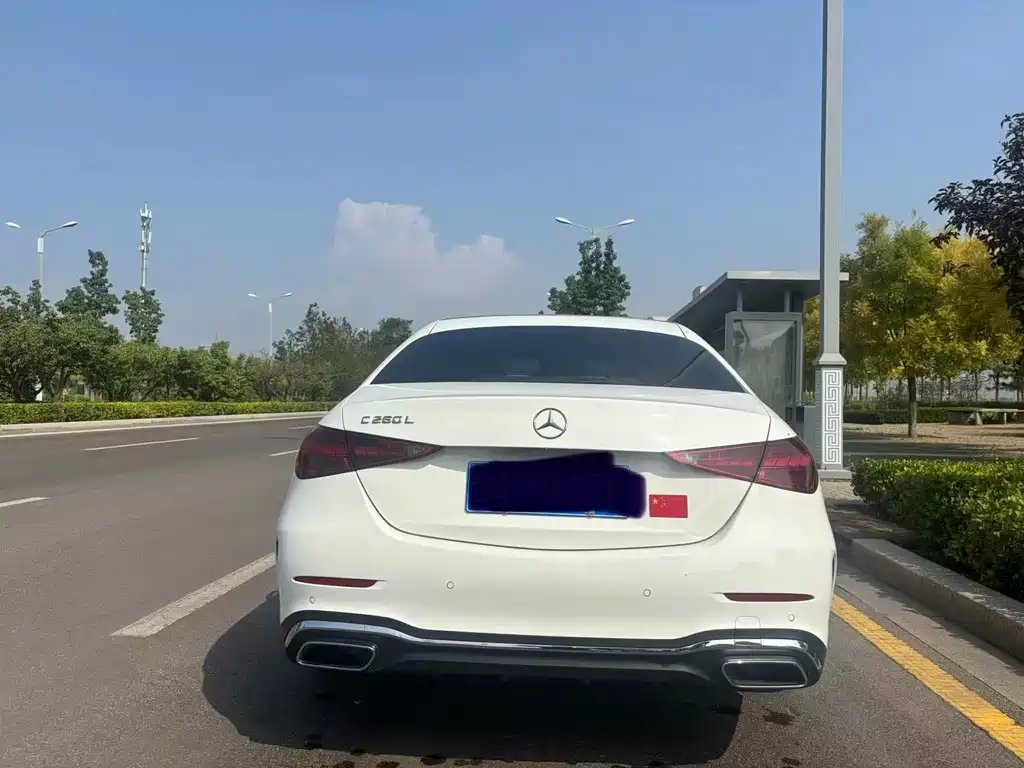 Mercedes-Benz C-Class — миниатюра 8