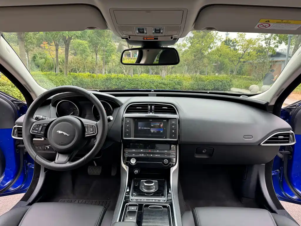Jaguar XEL — миниатюра 12