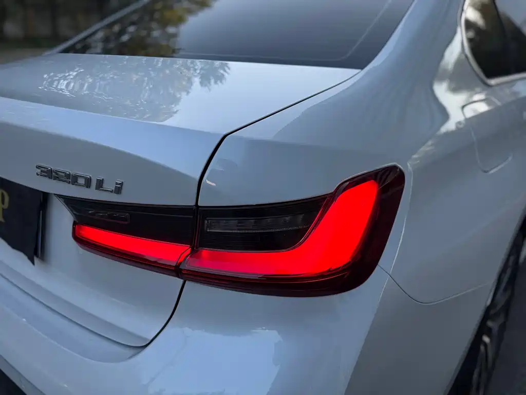 BMW 3 Series — миниатюра 11