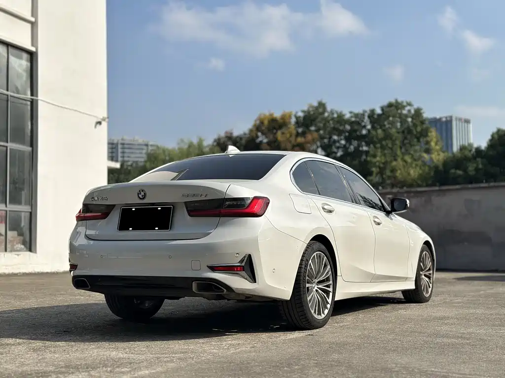 BMW 3 Series — миниатюра 5