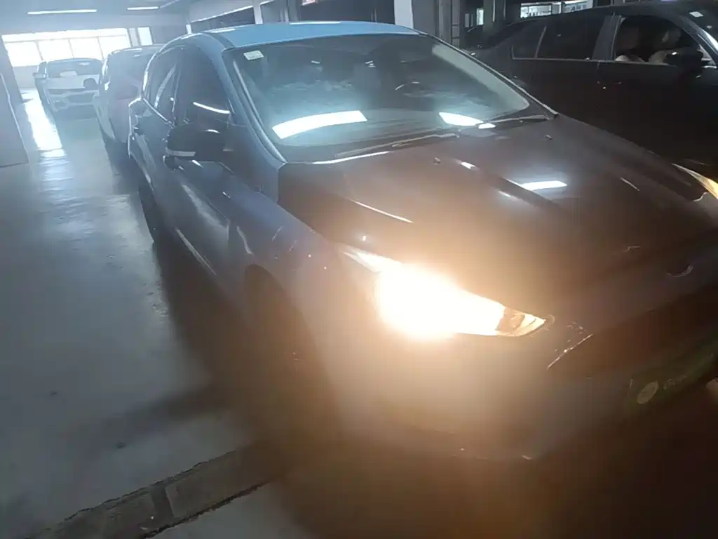 Ford Focus 2015 1.6L AT Comfort
