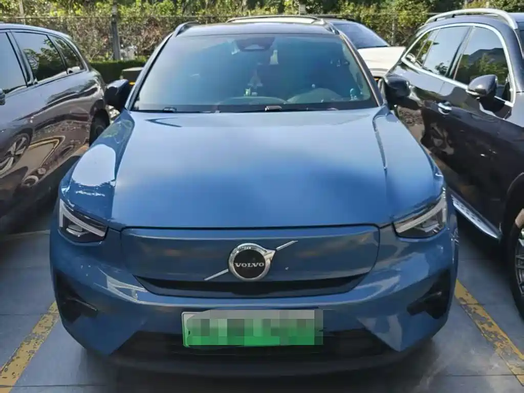 Volvo XC40 NEV — миниатюра 2