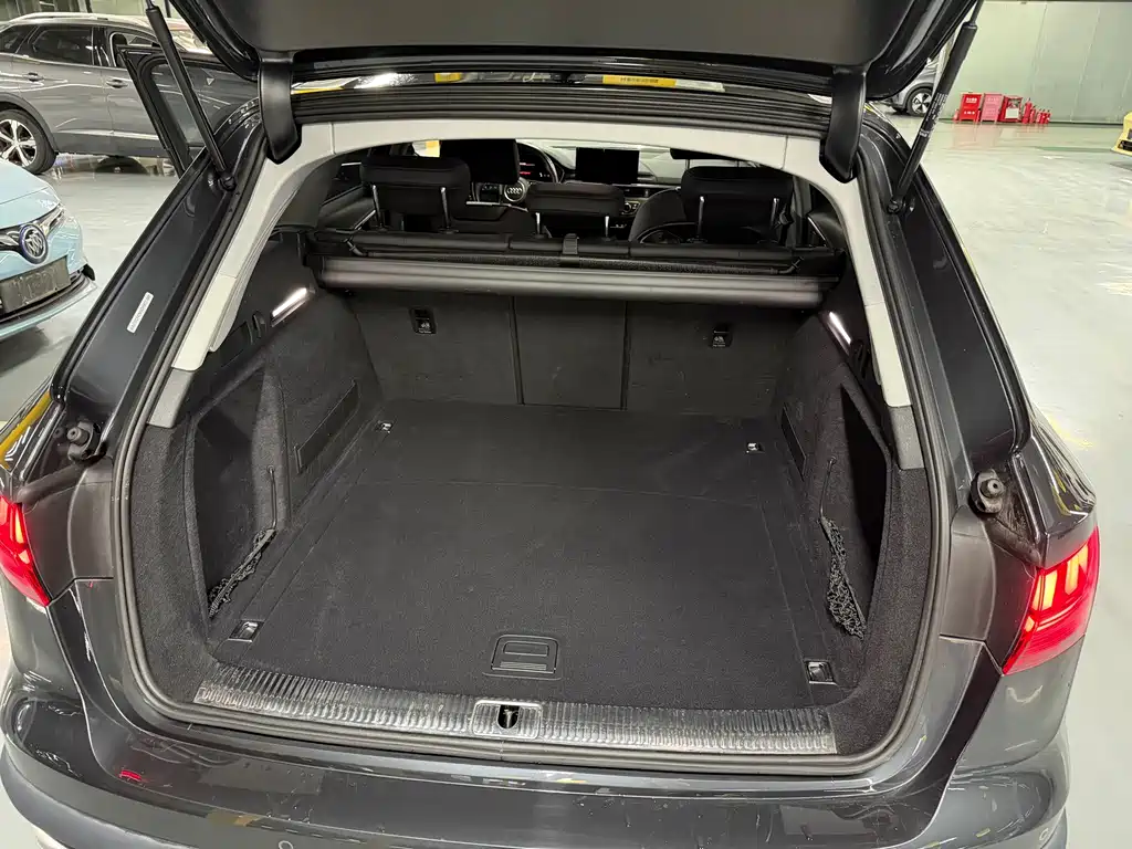 Audi A4 (Import) — миниатюра 14