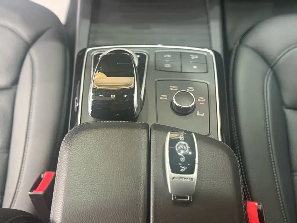 Mercedes-Benz GLE Coupe — миниатюра 35
