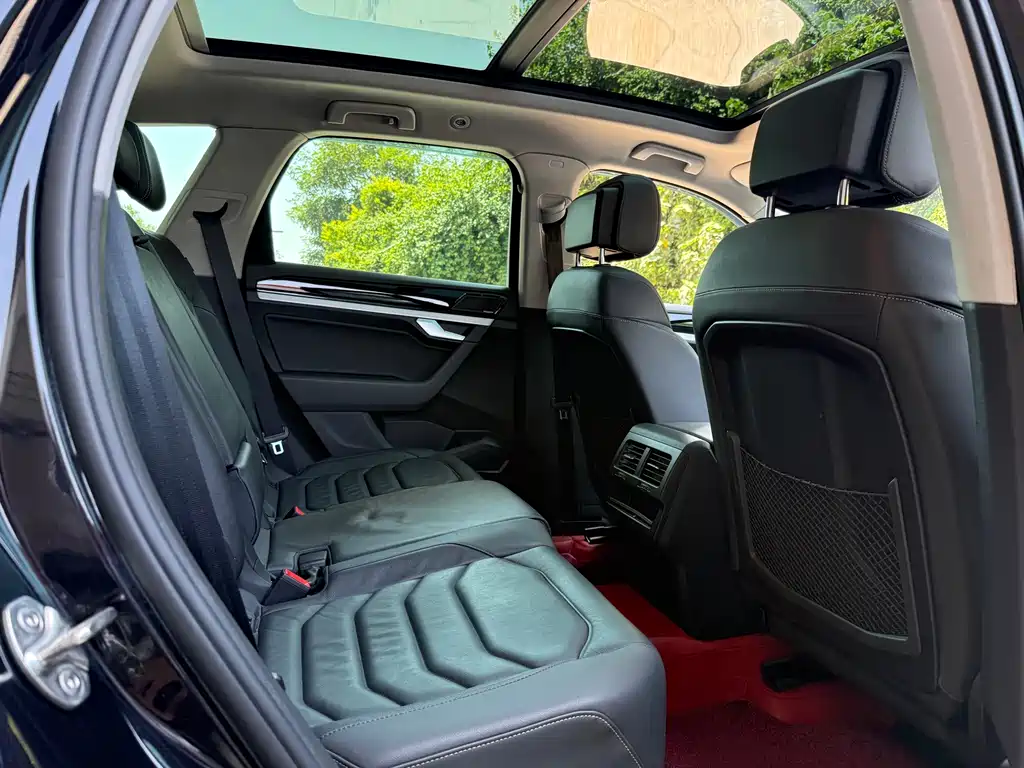 Volkswagen Touareg — миниатюра 11