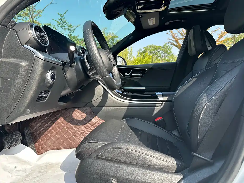 Mercedes-Benz C-Class — миниатюра 7