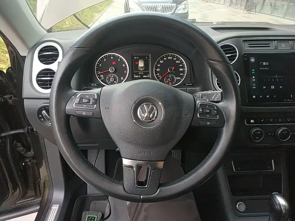 Volkswagen Tiguan — миниатюра 11