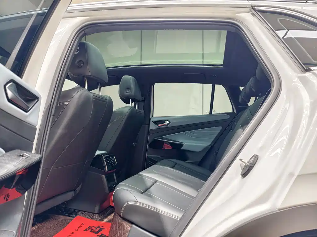 Volkswagen ID.4 X — миниатюра 9