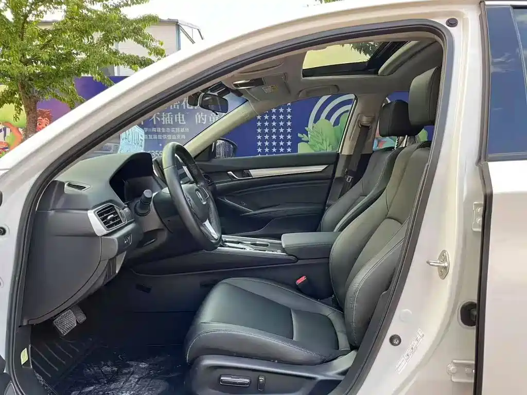 Honda Accord — миниатюра 5