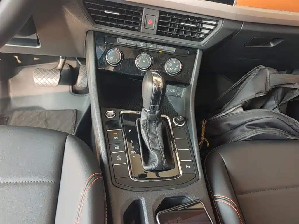 Volkswagen Bora — миниатюра 14