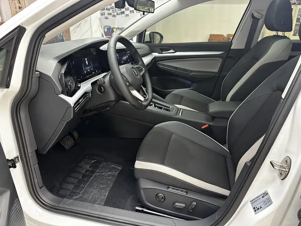 Volkswagen Golf — миниатюра 9