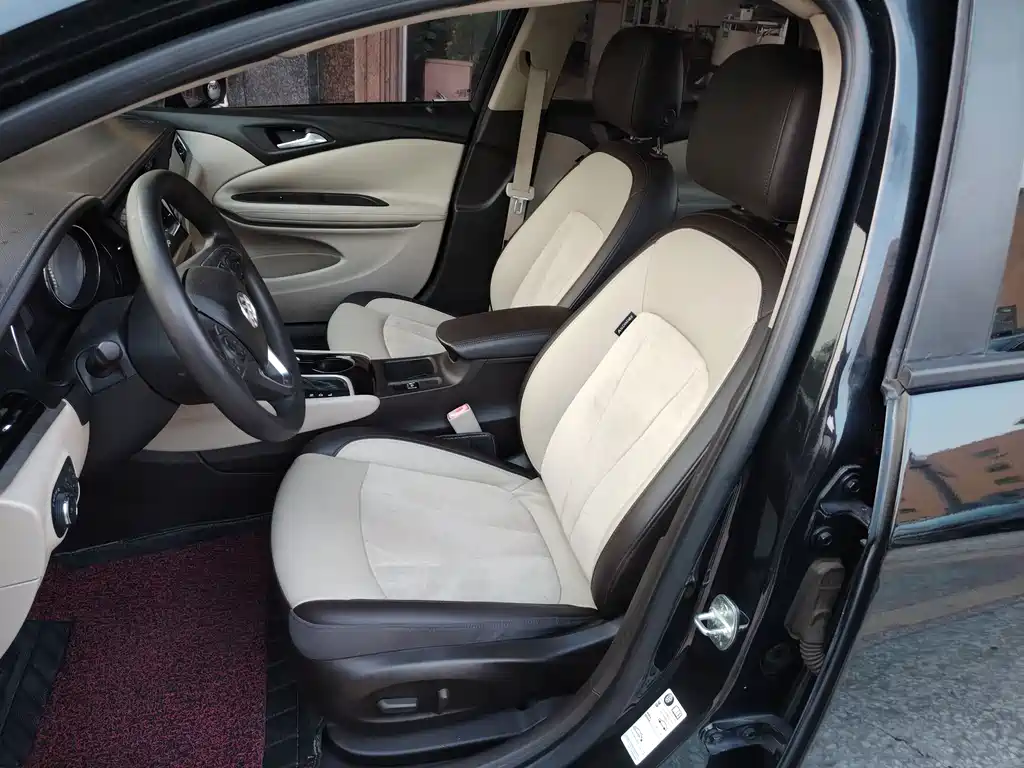 Buick Verano — миниатюра 12