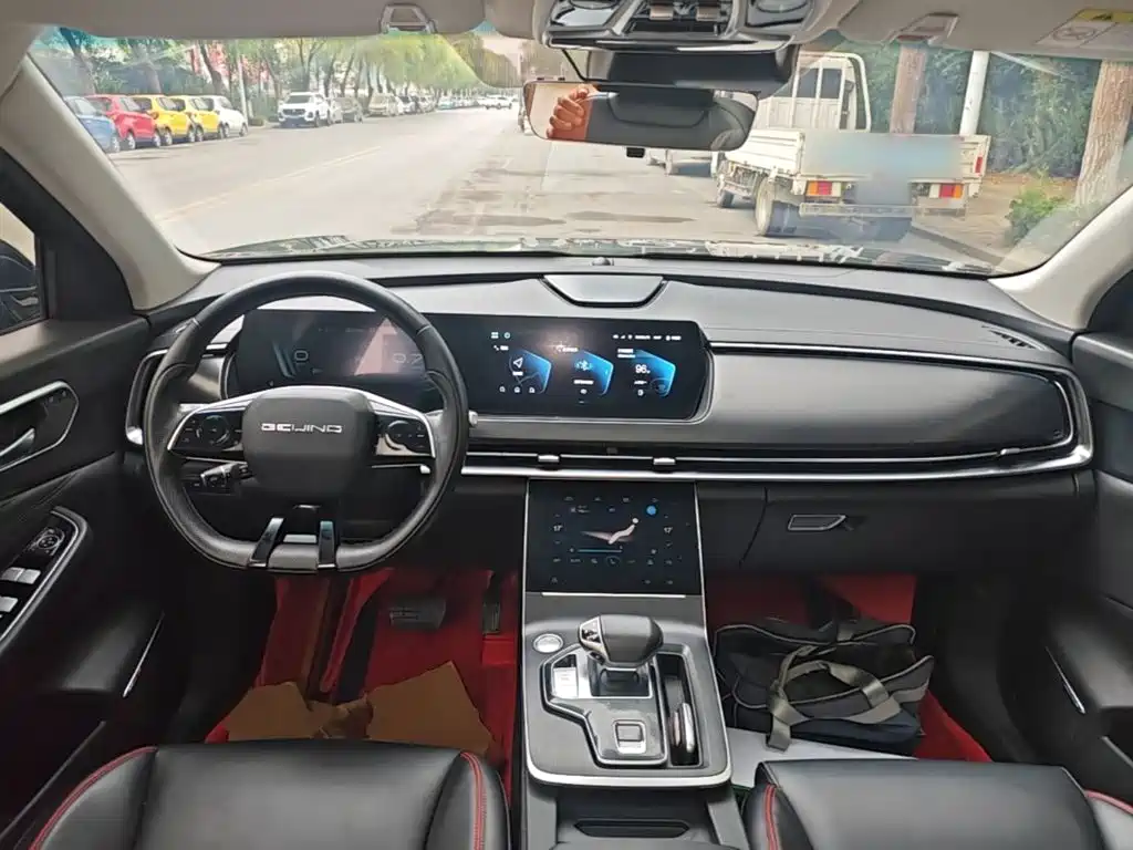 BAIC X7 — миниатюра 10