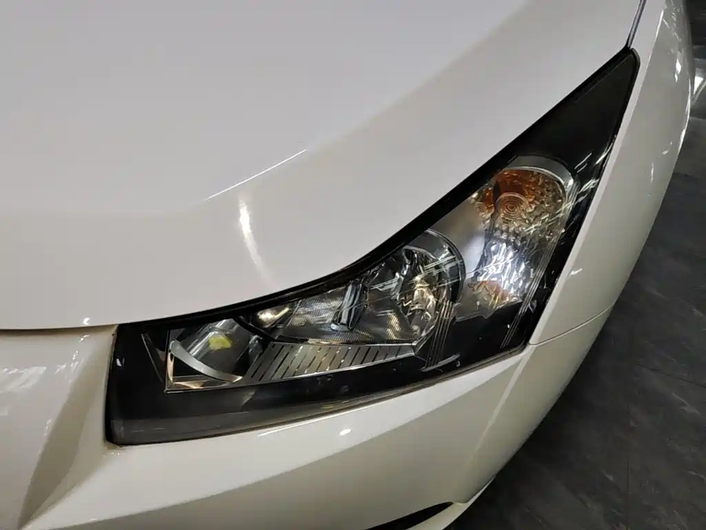 Chevrolet Cruze — миниатюра 24