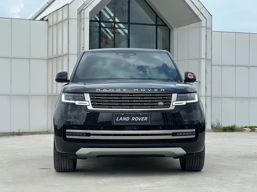 Land Rover Range Rover 2025 3.0 L6 360PS