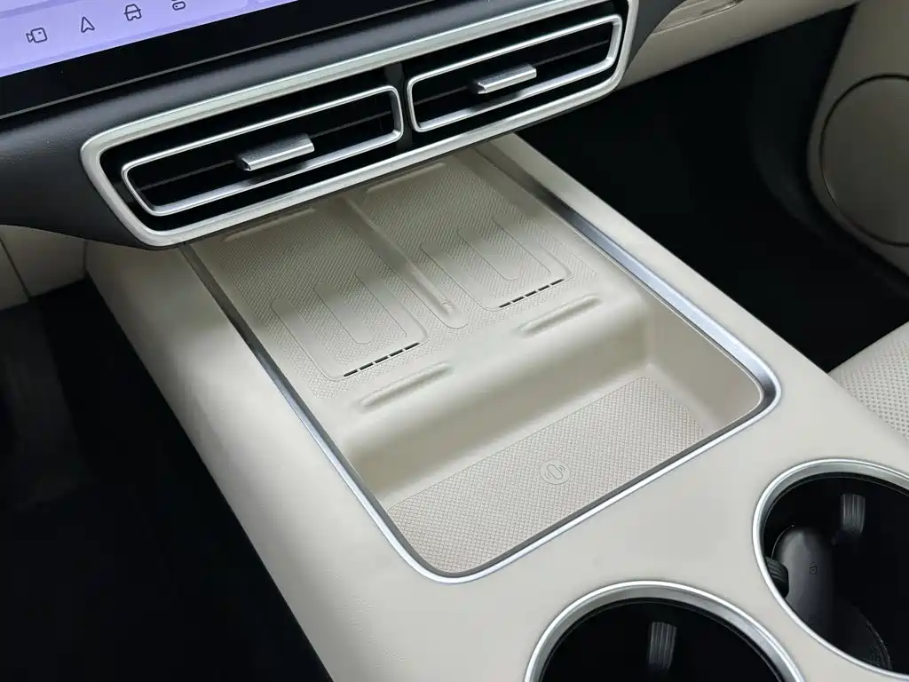 Li Auto Li L6 — миниатюра 18