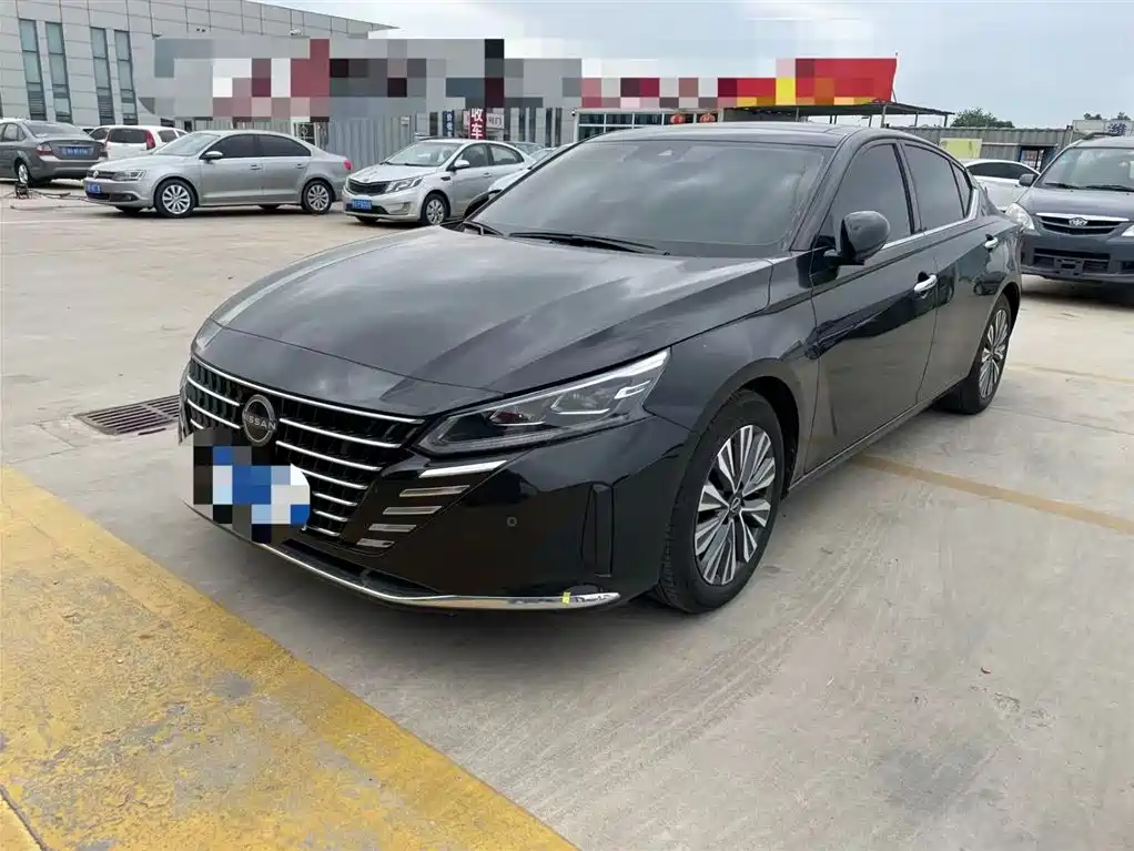 Nissan Teana 2023