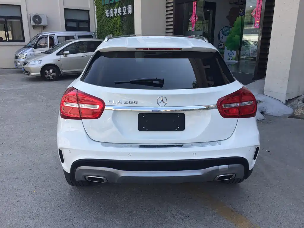 Mercedes-Benz GLA 2015 GLA 200 Fashion