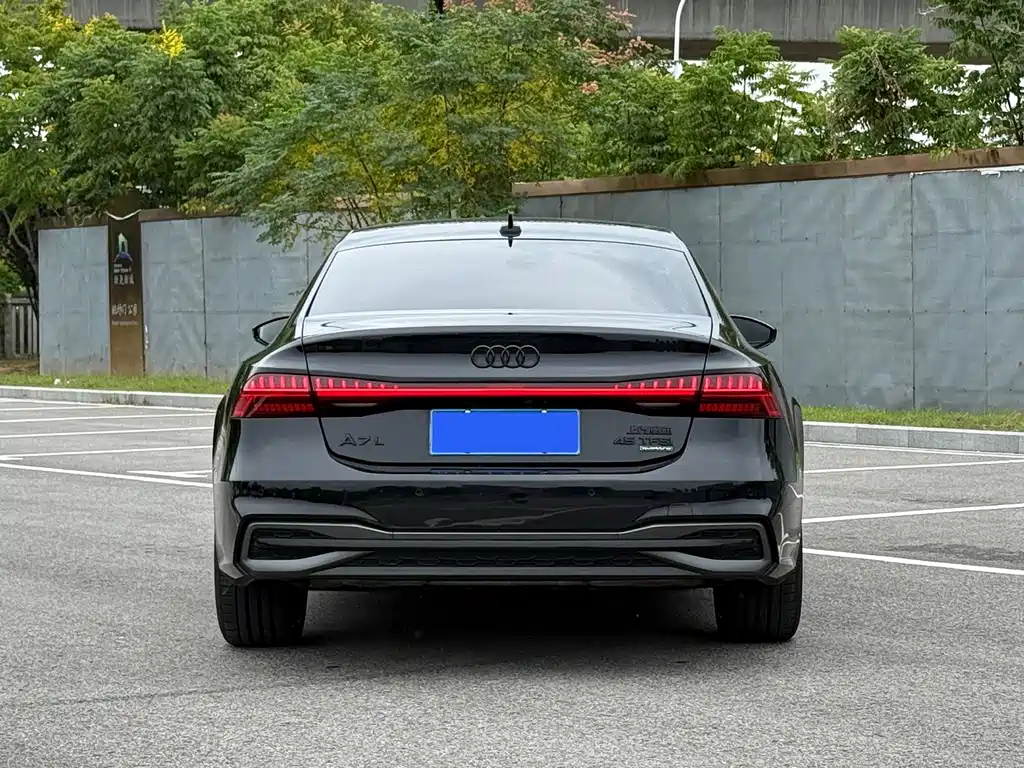 Audi A7L — миниатюра 5