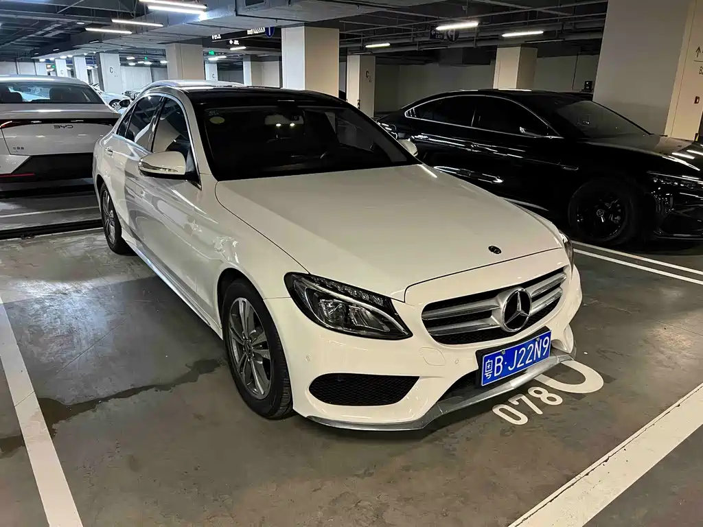 Mercedes-Benz C-Class — миниатюра 2