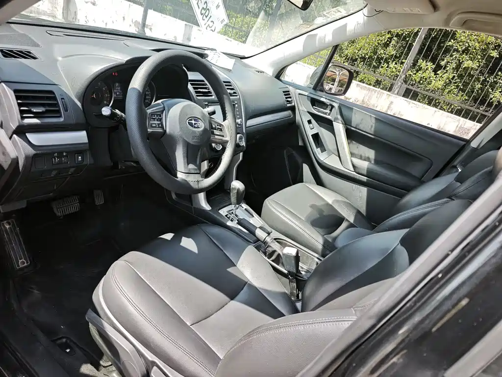 Subaru Forester 2014 2.0i AT Comfort