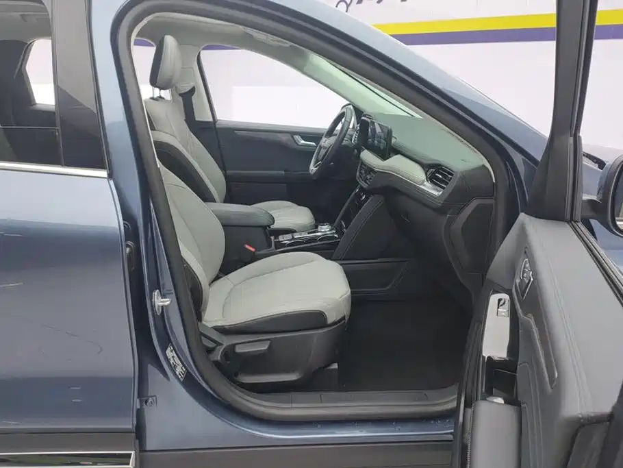 Ford Escape — миниатюра 8