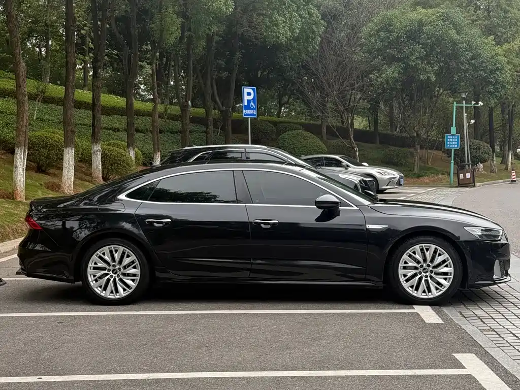 Audi A7L — миниатюра 2