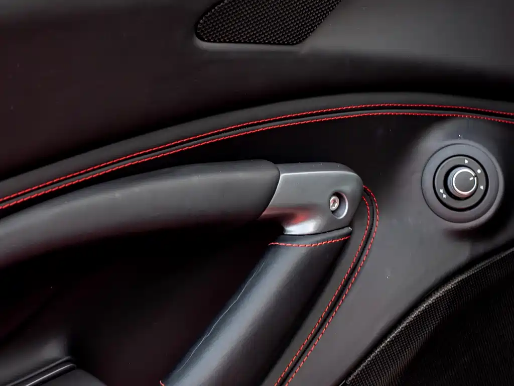 Ferrari F8 Tributo 3.9T V8, фото 9