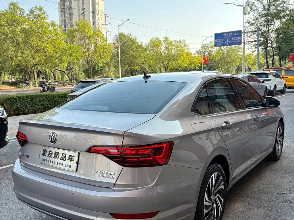 Volkswagen Sagitar — миниатюра 4