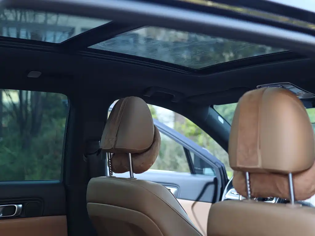 Li Auto Li ONE — миниатюра 29