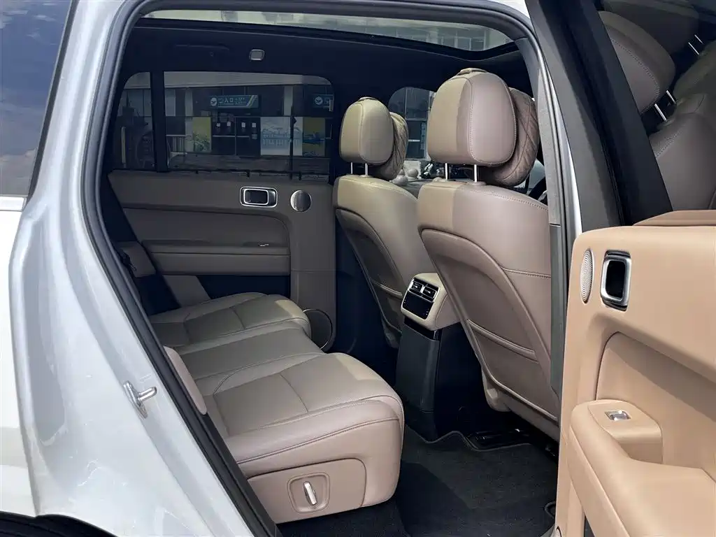 Li Auto Li L6 — миниатюра 20