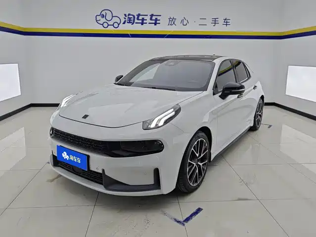 2022 Lynk & Co 03