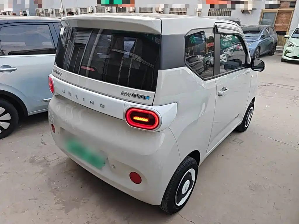 Wuling MINIEV — миниатюра 7