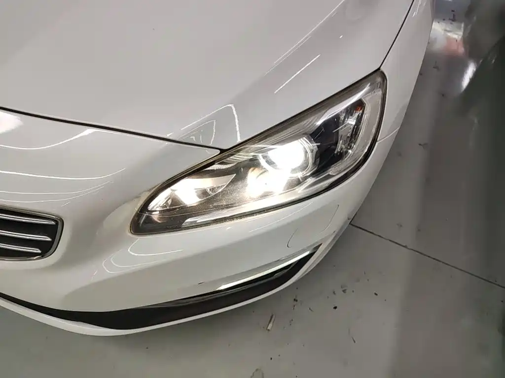 Volvo S60 — миниатюра 24