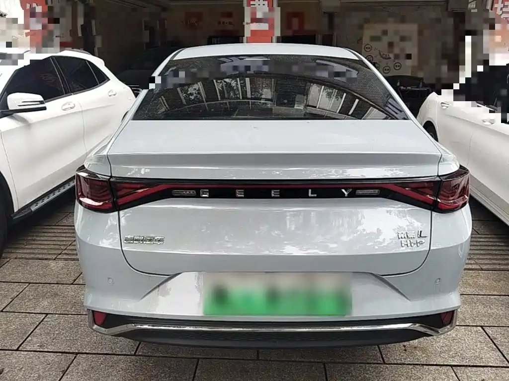 Geely L HiP — миниатюра 6