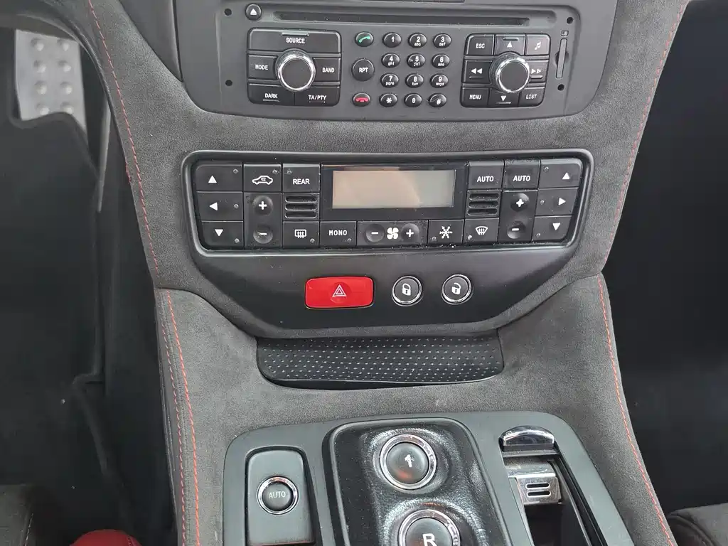 Maserati GranTurismo 2012 4.7L MC Stradale