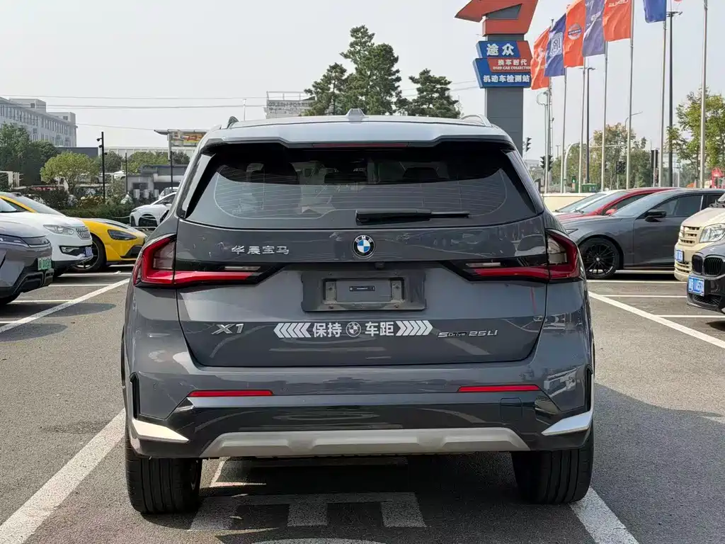 BMW X1 — миниатюра 9