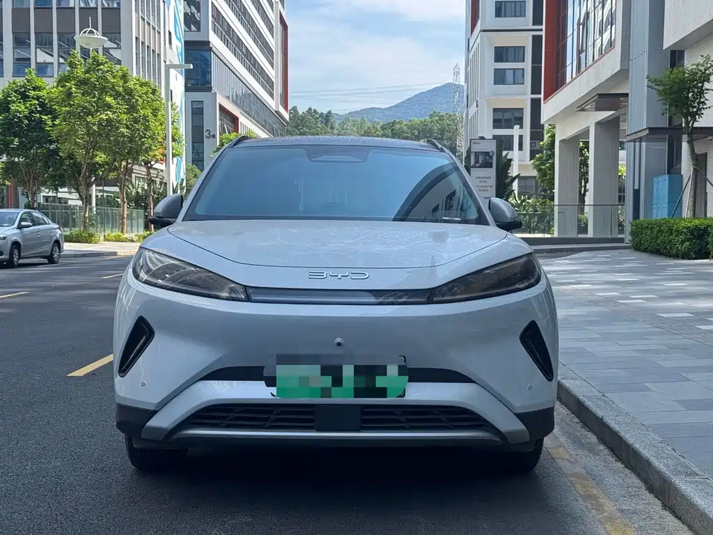 BYD Sealion 05 EV — миниатюра 2