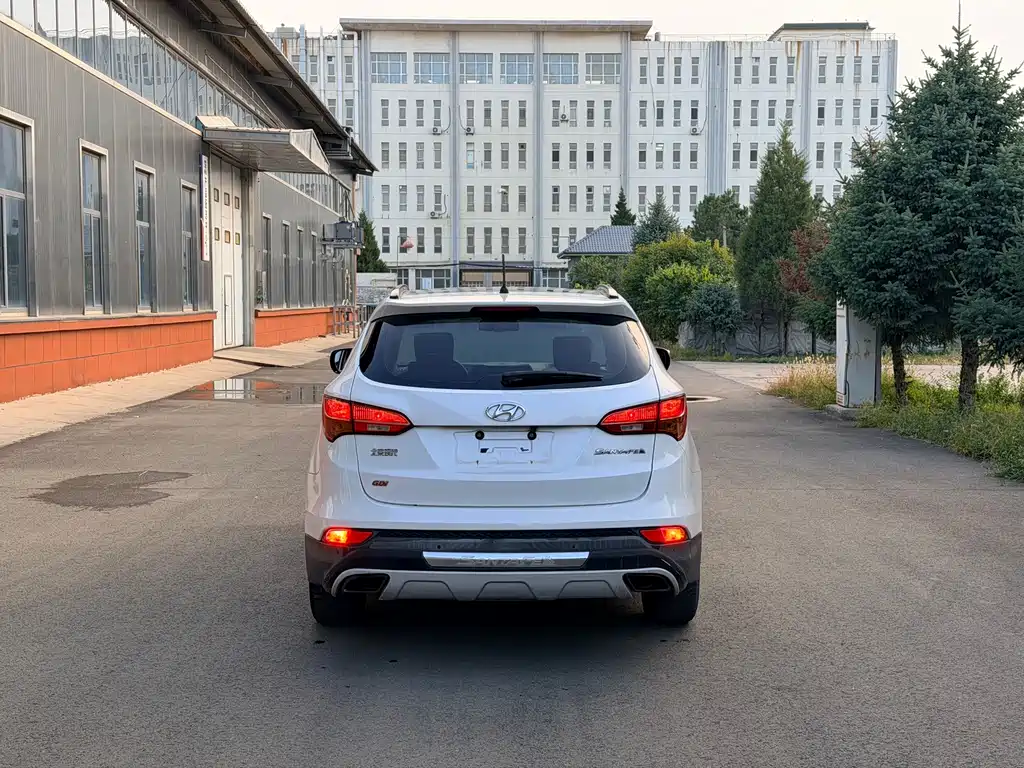 Hyundai Santa Fe — миниатюра 5