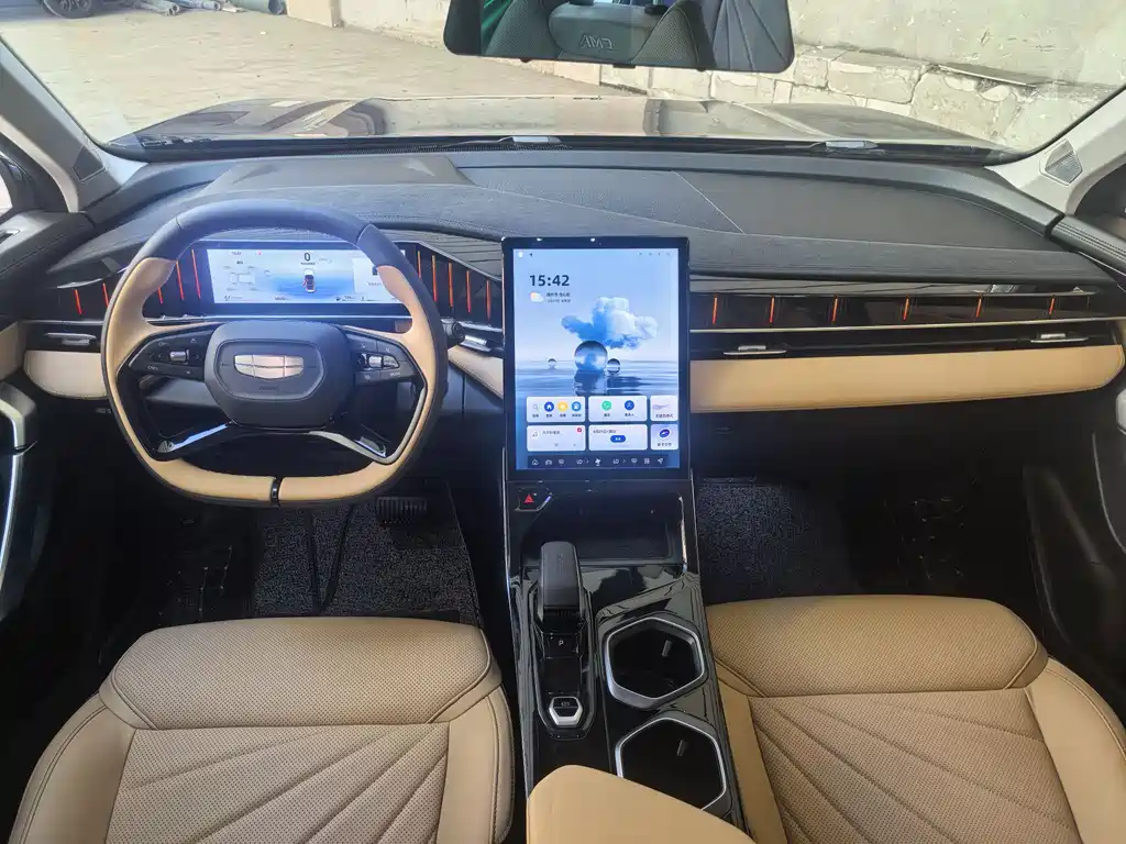 Geely Boyue L L 2024 1.5TD DCT Luxury