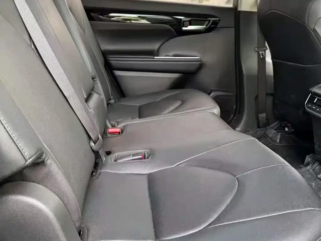 Toyota Highlander — миниатюра 6