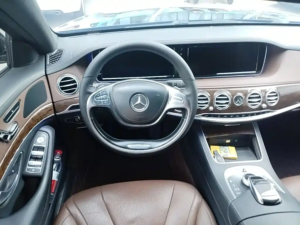 Mercedes-Benz S-Class — миниатюра 11
