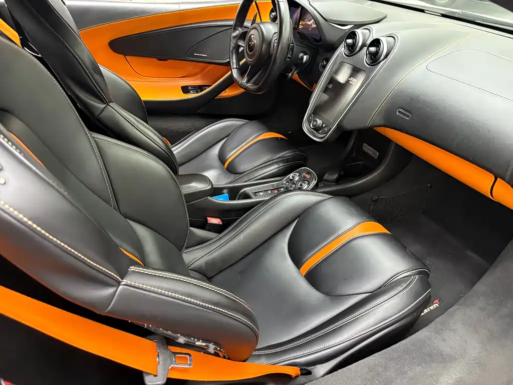 McLaren 540C 2015 3.8T Coupe