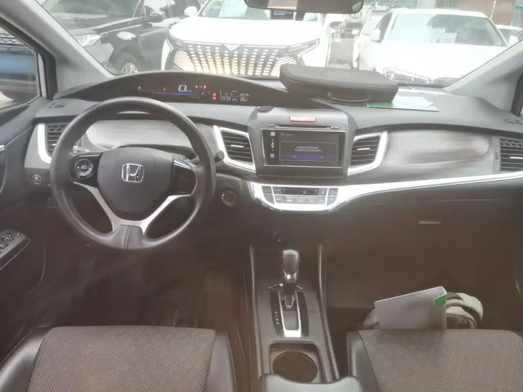 Honda Jade — миниатюра 10