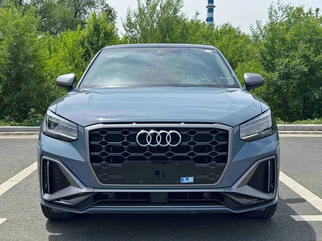 Audi Q2L — миниатюра 2