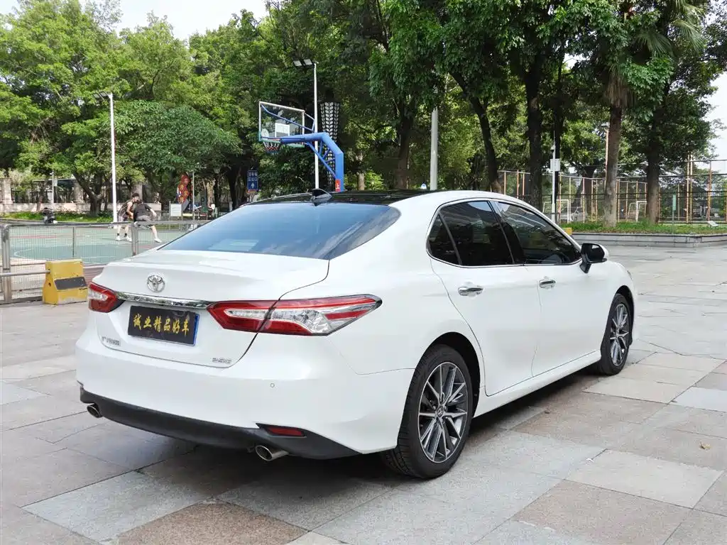 Toyota Camry 2023 2.5G Luxury