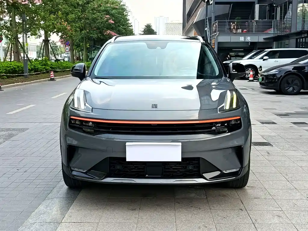 Lynk & Co 06 — миниатюра 2