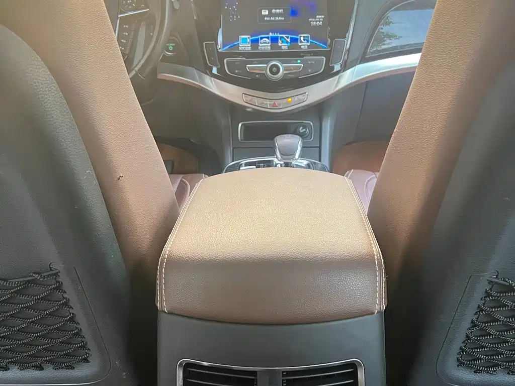 BYD Tang New Energy — миниатюра 33
