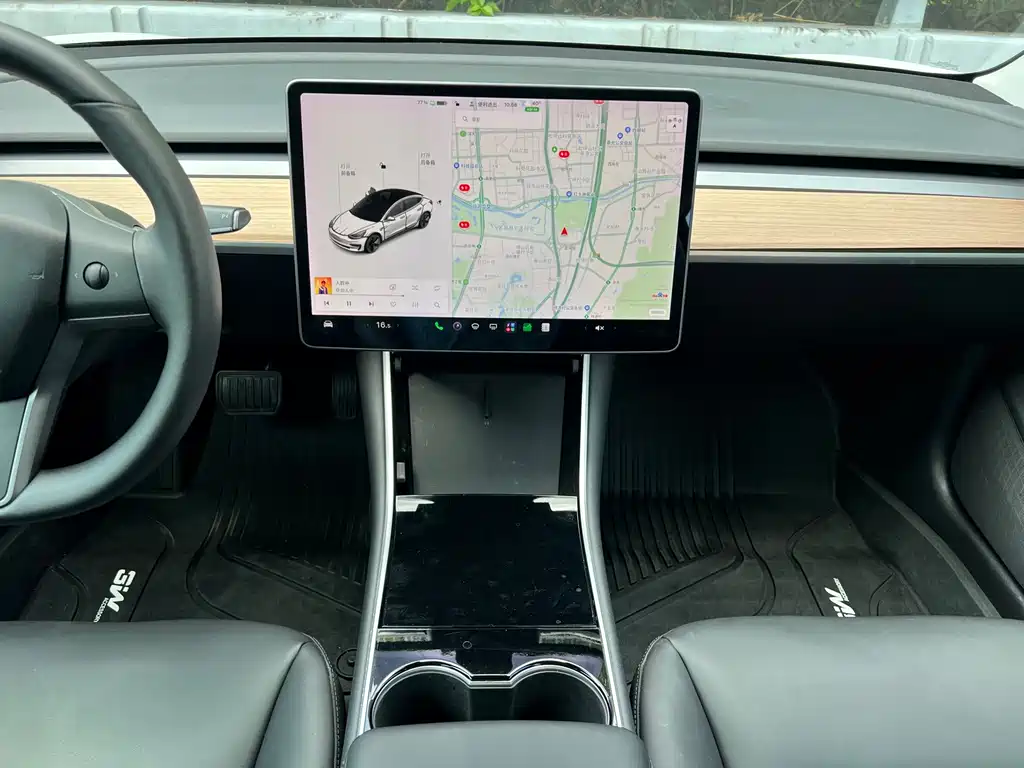 Tesla Model 3 — миниатюра 12
