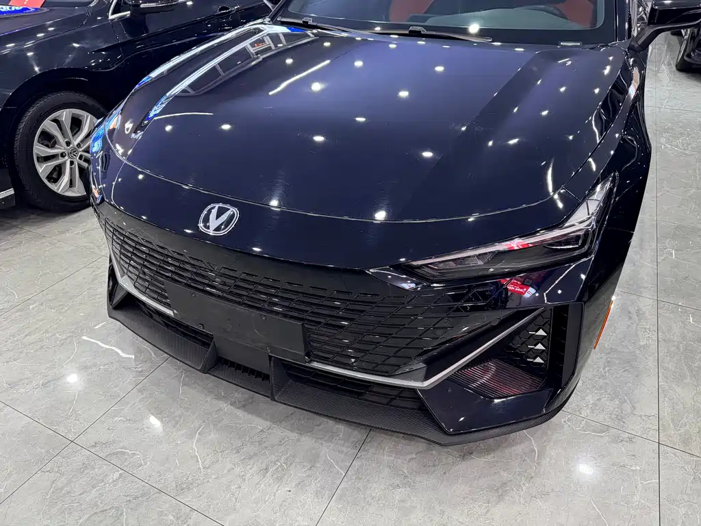 CHANGAN UNI V SMART IDD